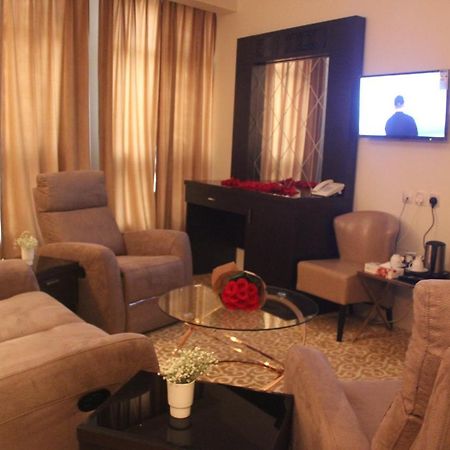 Al Bayraq Hotel Mecca Bagian luar foto
