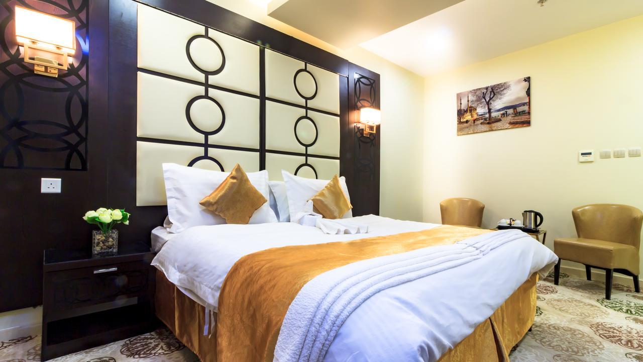Al Bayraq Hotel Mecca Bagian luar foto